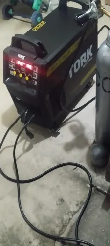 3100 reais Máquina profissional de solda