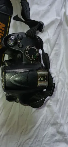 Nikon D3000