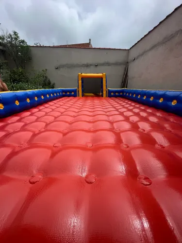 VENDO FUTEBOL DE SALÃO