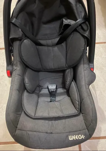 Bebê conforto - R$ 150,00