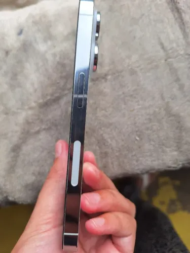 iPhone 14 Pro - Excelente Estado
