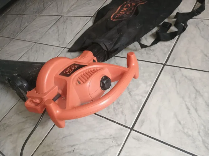 Soprador aspirador Black Decker