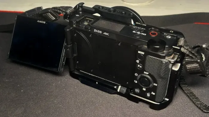 Câmera Sony ZV-E10