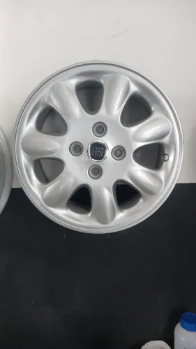 Roda aro 14 original Fiat semi novas