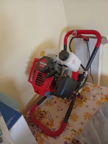 Perfurador de solo 50 cc a gasolina novo zerado