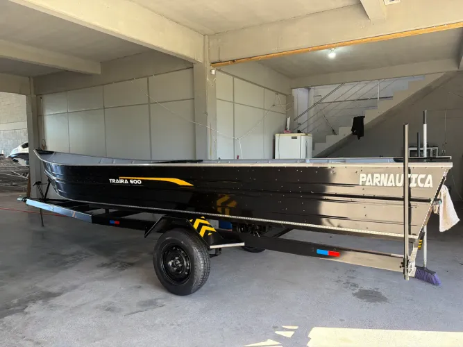 Barco de alumínio 