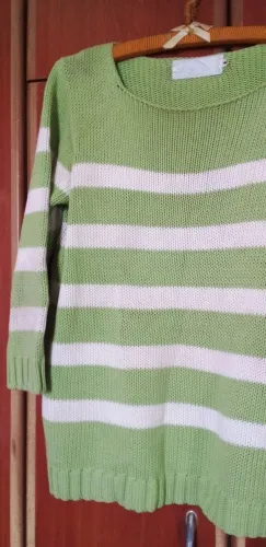 Blusa de linha verde e branca da Scene
