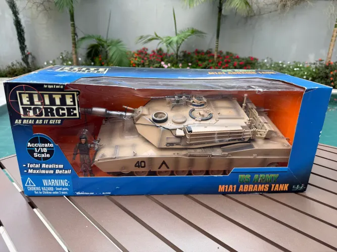 Elite Force US Army M1A1 Abrams Tank - comandos em ação
