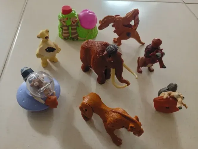 Brinquedos era do gelo Mec Donald's