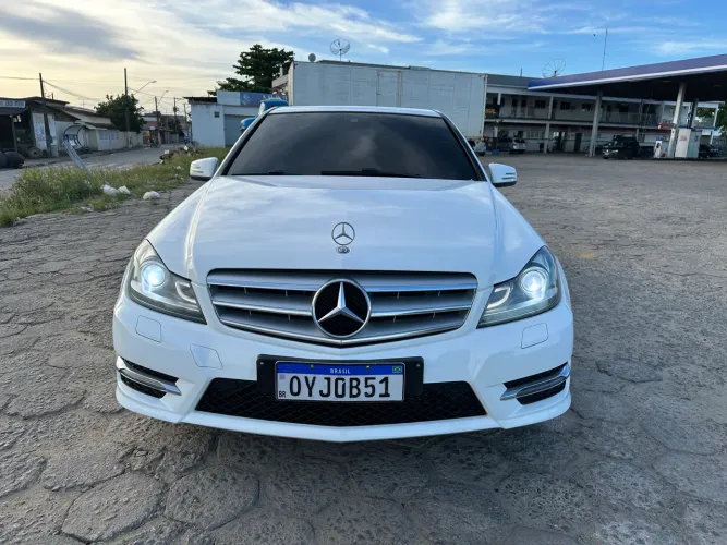 Mercedes-Benz C-200 CGI Sport 1.8 TB 16V 184cv Aut. 2014