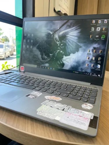 Notebook 12GB RAM, Intel Core i3-10110U armazenamento 1TB
