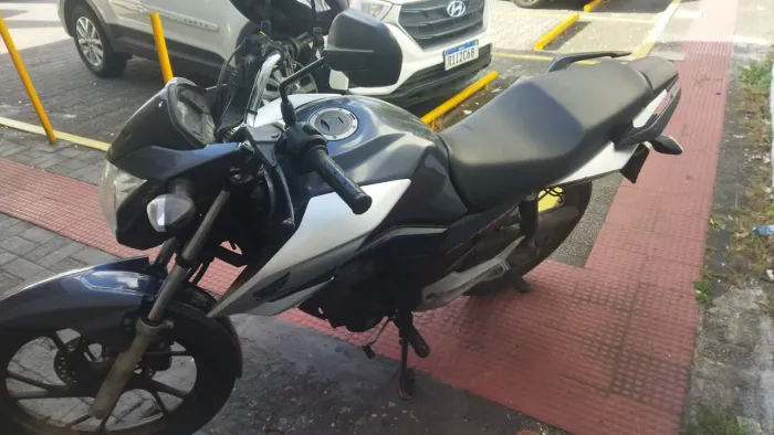 Vendo moto Honda