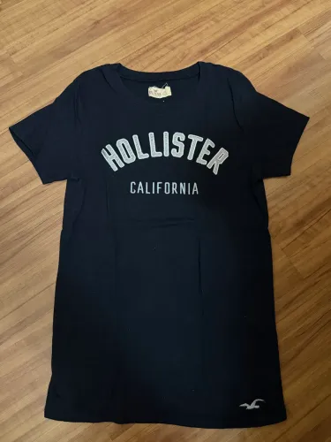 Camisetas Femininas Hollister e Aeropostale