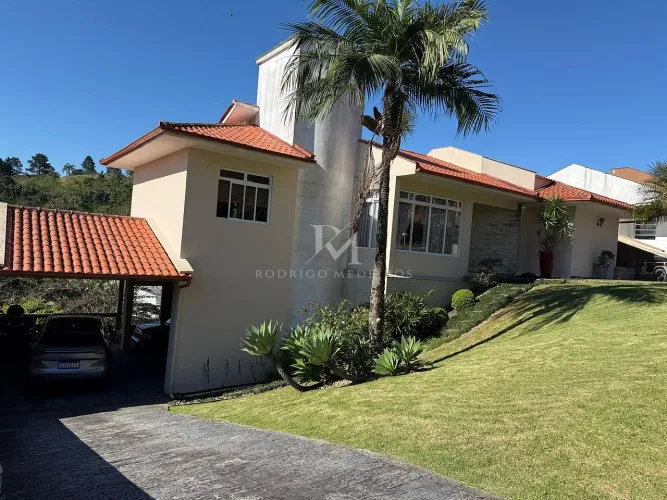 CASA DE ALTO PADRÃO NO BOSQUE DAS MANSÕES | 380 m² | 4 DORMITÓRIOS | CONDOMÍNIO COM INFRAE