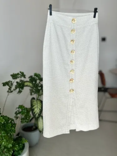 Saia P Midi Cintura Alta Off White Estilosa com Fenda