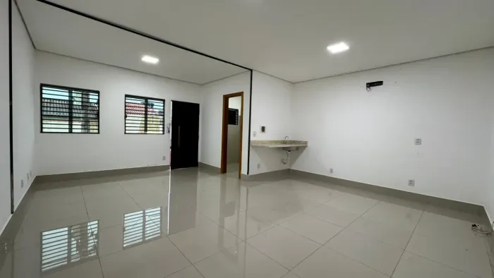 Escritório ao lado da Arena Pantanal contendo 35 m² privativos. Melhor custo benefício da