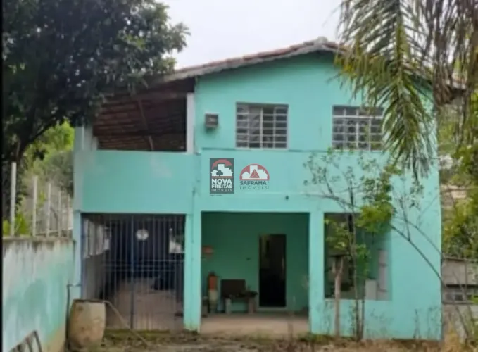 Chácara à Venda em Paraibuna - Amplo Terreno e Excelente Espaço para Toda a Família