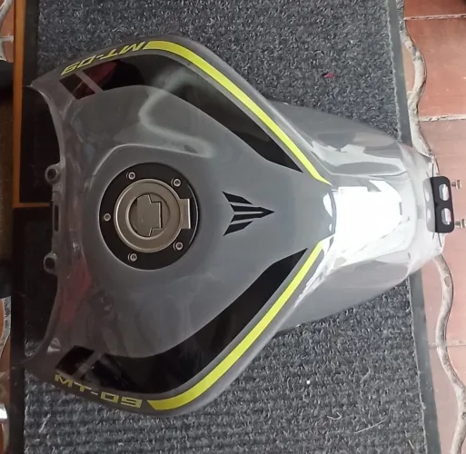 Tanque Yamaha MT 09 