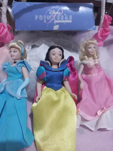 Lote bonecas Disney