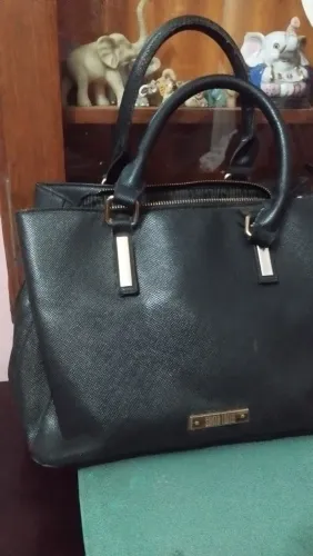 Bolsa estruturada preta Santa Lola