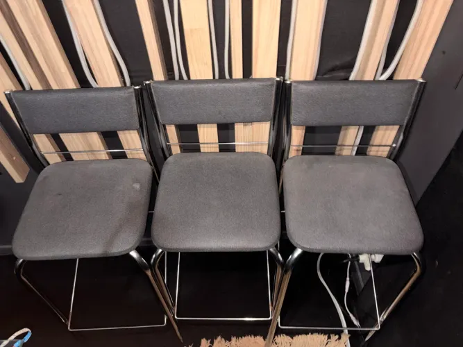 Conjunto de banquetas altas cromadas