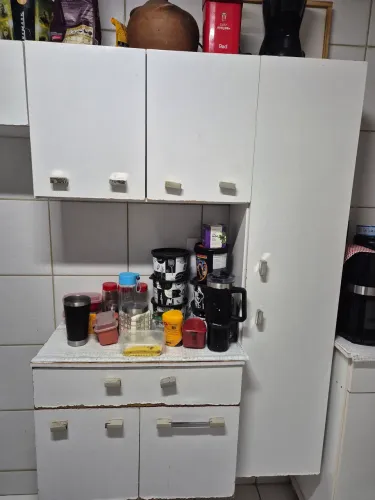 Vendo paneleiro. Não faço entrega