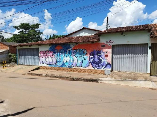 VENDE-SE CASA NO URIAS MAGALHÃES