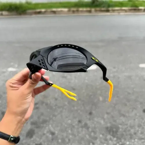 Óculos esportivo Oakley plantaris 