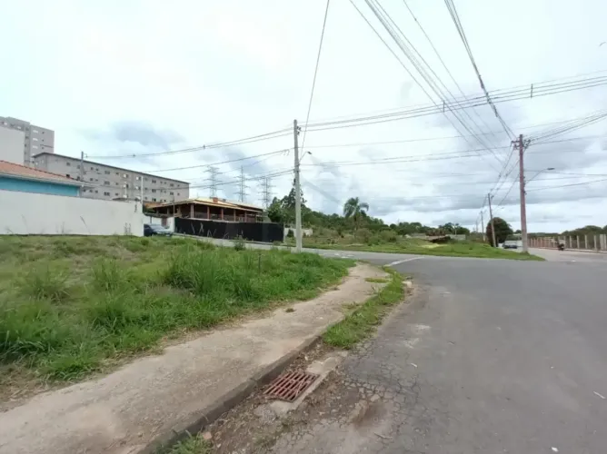 Terreno na zona Oeste