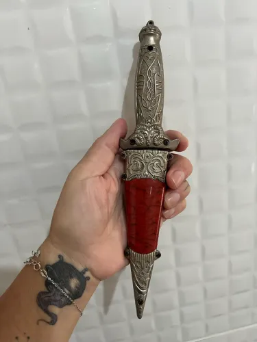 Faca Bode 23cm com a bainha sem a bainha 20,5cm