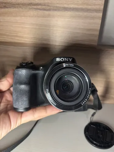 Câmera Sony Ciber-Shot DSC-H300