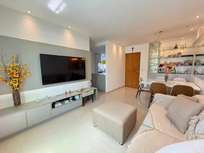 Imóvel para venda possui 78 metros quadrados com 3 quartos em Boa Viagem - Recife - PE
