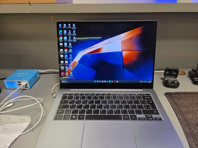 GALAXY BOOK 4 PRO