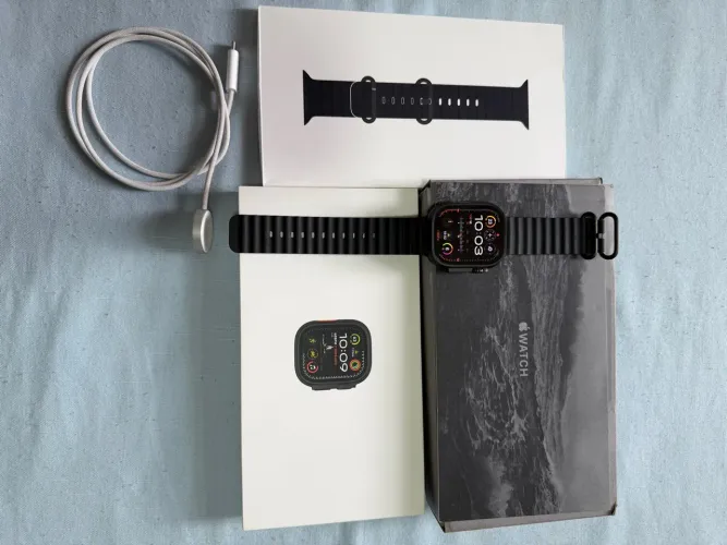 Apple Watch Ultra 2, 49mm Black