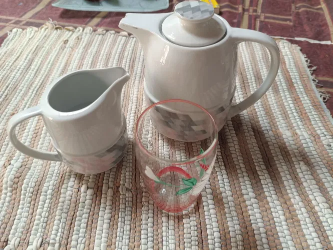 Porcelana antiga! Os 3 itens por 40,00