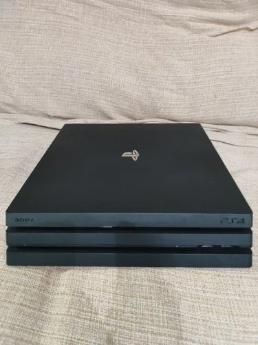 PlayStation 4 Pró