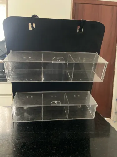 Expositor de acrílico para carro