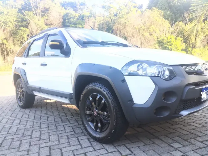 Fiat Palio Week. Adv/adv Tryon 1.8 MPI Flex 2014
