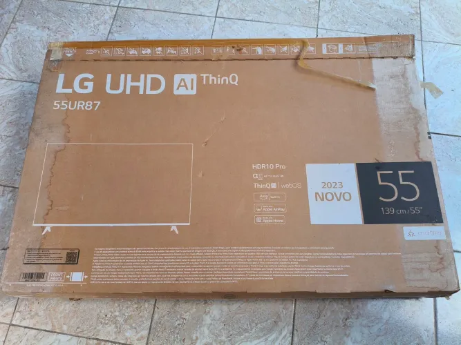 TV retirada de peças