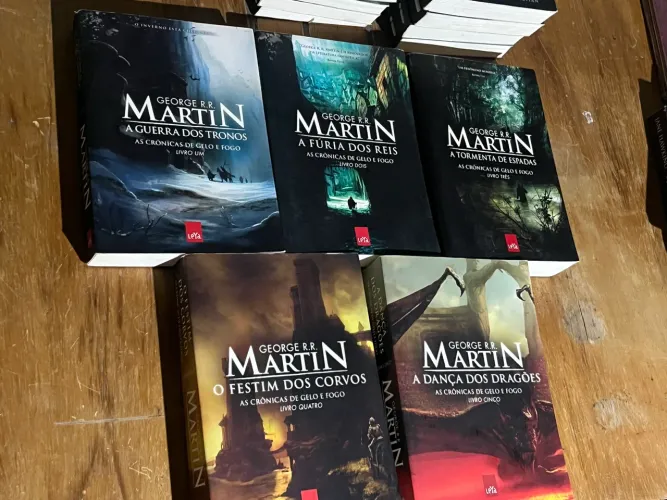 Coleção de livros - George RR Martin