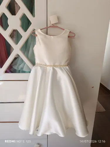Vestido maravilhoso infantil de festa, tecido zibeline.
