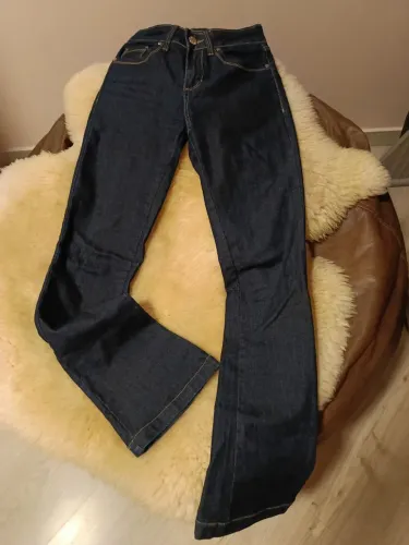 Calça jeans feminina 