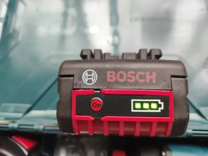 Bateria GBA 18V 4Ah para Ferramentas Bosch