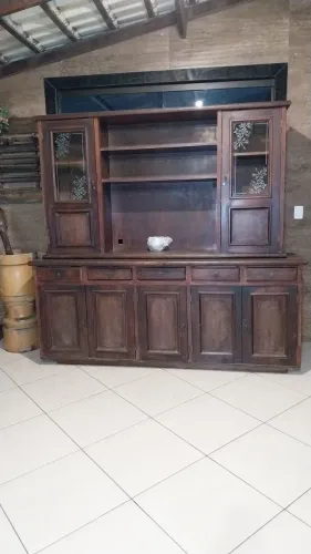 Estante sucupira macissa em bom estado precisa pequenos reparos