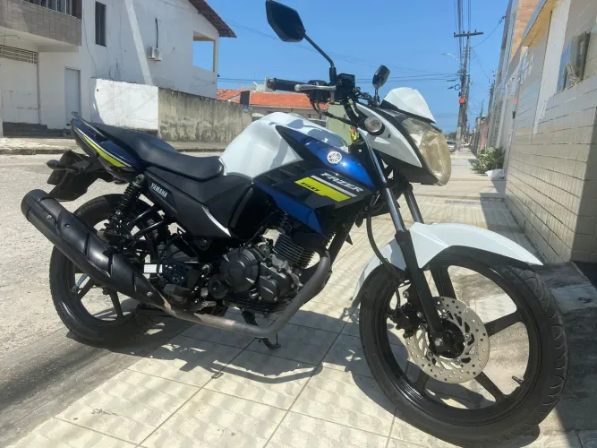 Moto FAZER 150