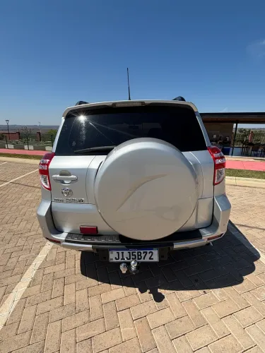 Toyota RAV4 2.4 4X2 16V 170cv Aut. 2011