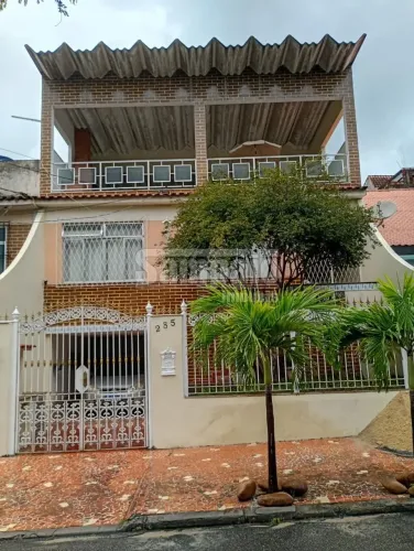 Casa para venda de 2 quartos no Brito, em Campo Grande, com 269m²