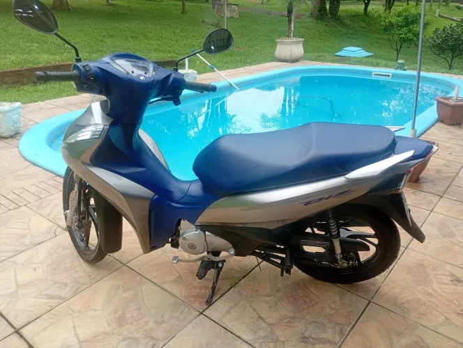 Biz 125 top de linha