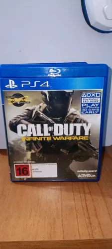 Vendo Call of Duty Infinite Warfare (Versão Japonesa)