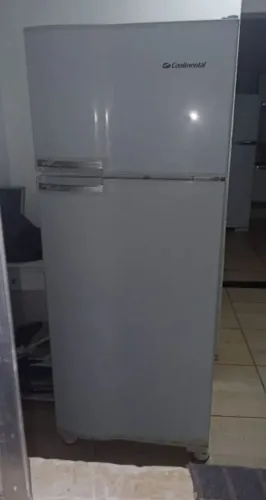 Geladeira continental 